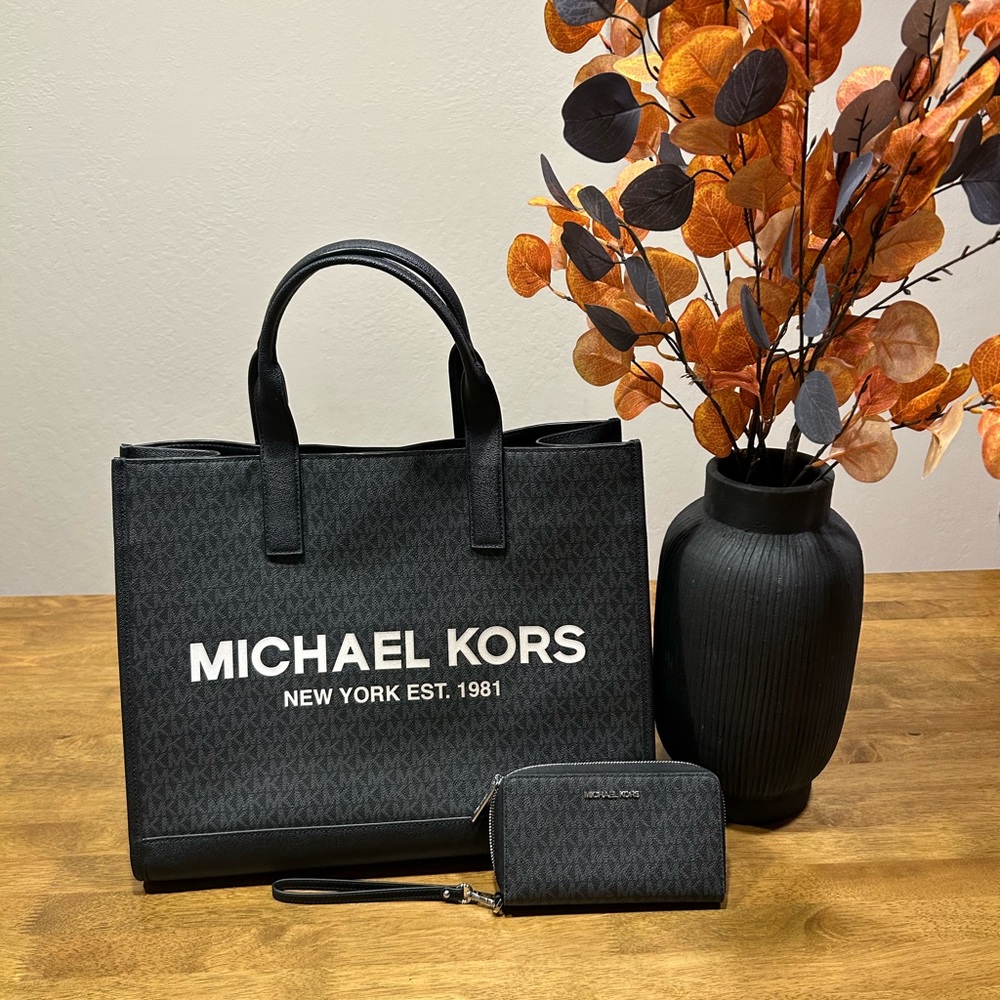 Michael Kors Tote & Wallet